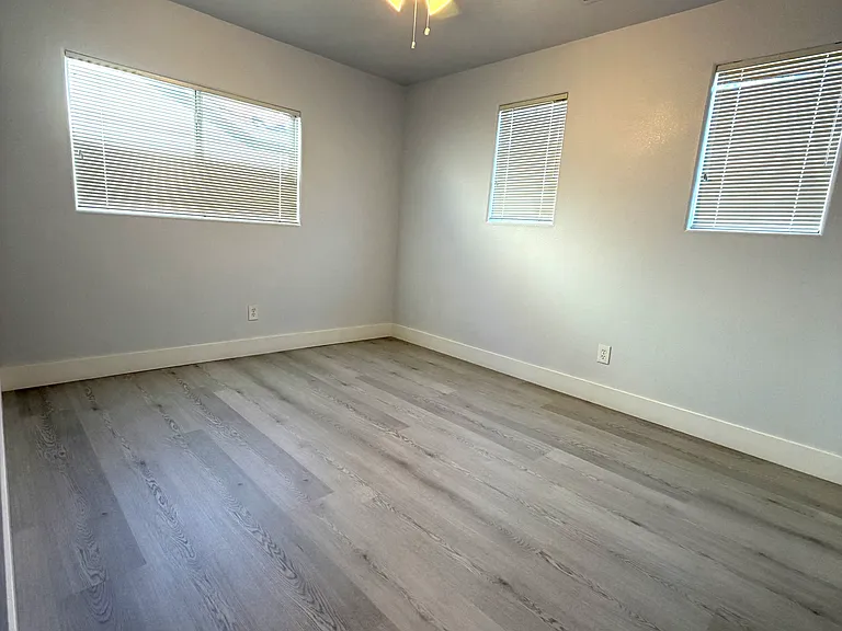 92 Peachtree Hill Ave — Photo 17