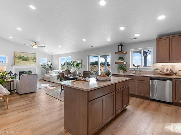 2nd image of 11087 Claremont St #10/12