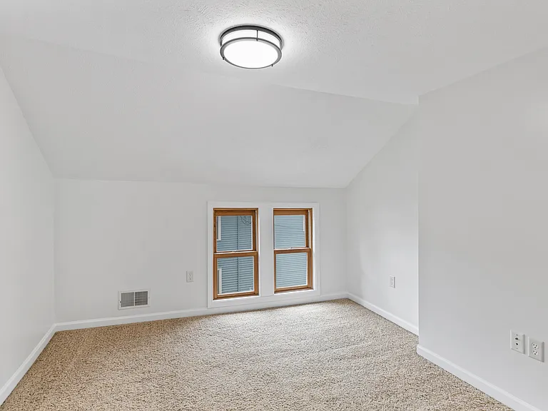 352 Calkins Ave SE — Photo 13