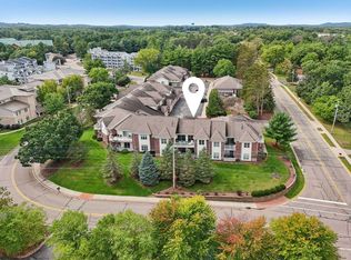 670 E Lake Ave #211, Wisconsin Dells, WI 53965