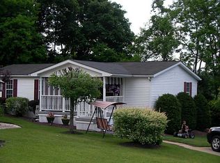 101 Eagle Ln, New Eagle, PA 15067