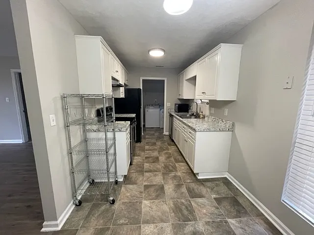 3114 Ocean Dr — Photo 11