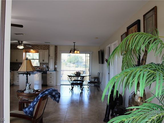 3rd image of 1112 SW 11th Ct