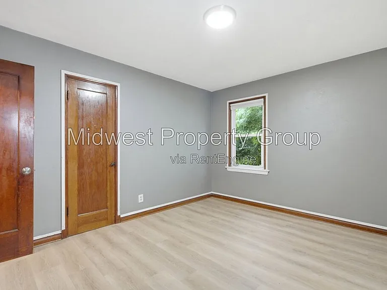 249 S Hartnett Ave — Photo 16