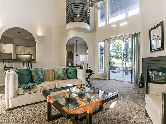 5th image of 4709 Lakeshore Ct