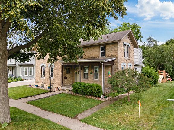 3rd image of 313 Dewey Ave