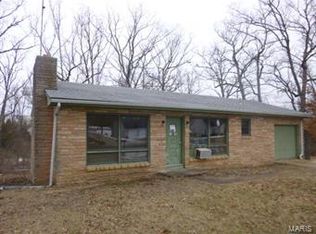 1009 Springfield Rd, Owensville, MO 65066