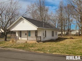 102 E Finucane St, Marion, IL 62959