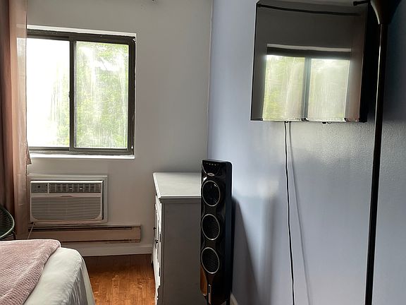 2nd image of 111 Dehaven Dr APT 318
