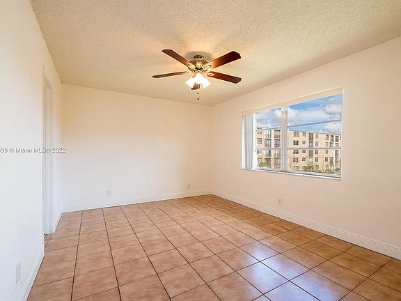 5th image of 7750 NW 50th St APT 305