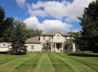 615 Len Ct, Aurora, OH 44202