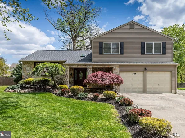 1494 Brick Rd, Cherry Hill, NJ 08003