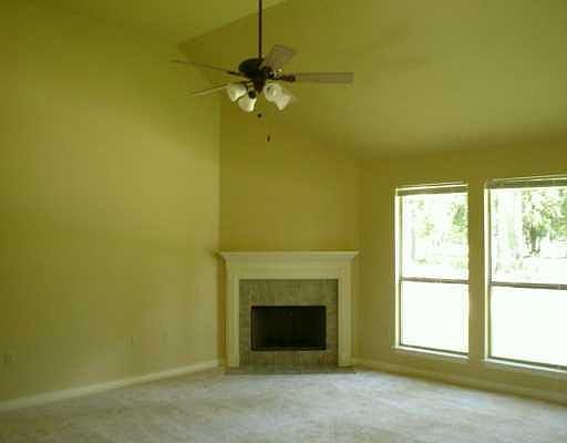 3rd image of 12062 Fairview Rd