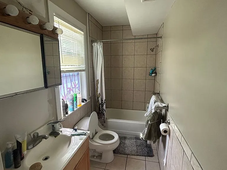 21 Dorr St #C — Photo 12