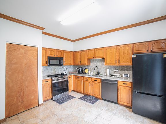 4th image of 1441 Levato Ln