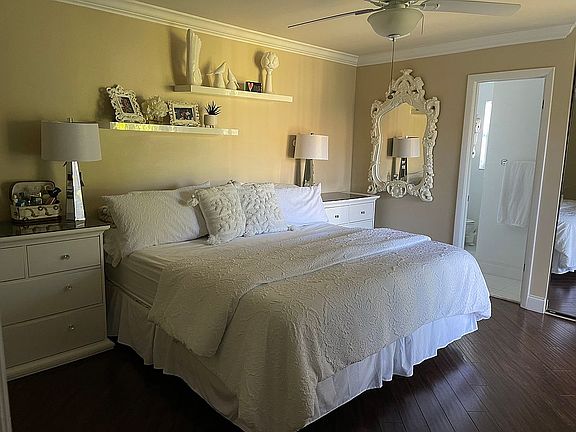 3rd image of 3341 Cocoplum Cir