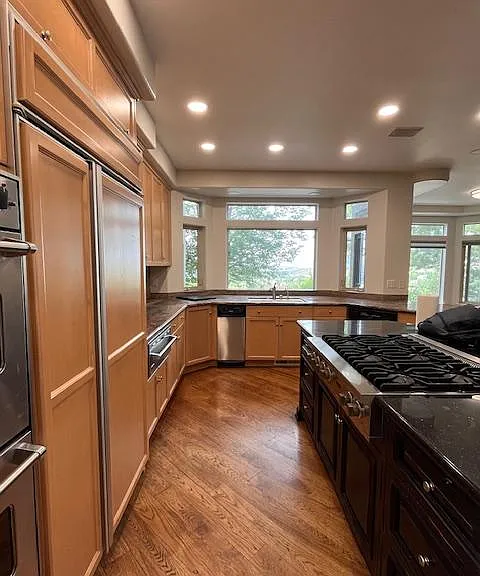 The wall color for the whole house has been updated to classic gray (almost white) from Benjamin Moore.