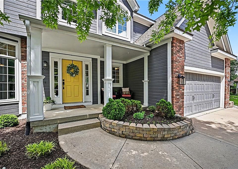 1st image of 1561 Parkside Dr