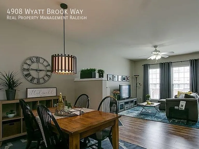 4908 Wyatt Brook Way — Photo 4