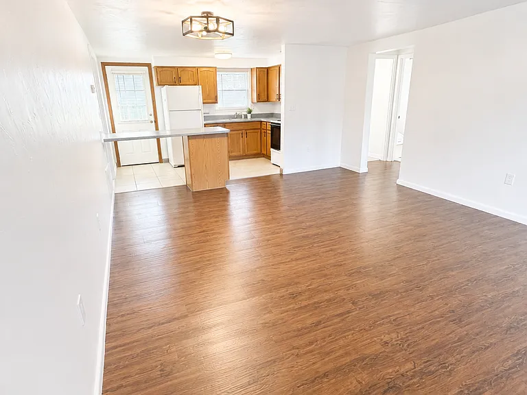 3 Andreis Ln — Photo 3
