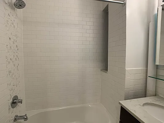 Rented by Tourma Realty LLC | media 33