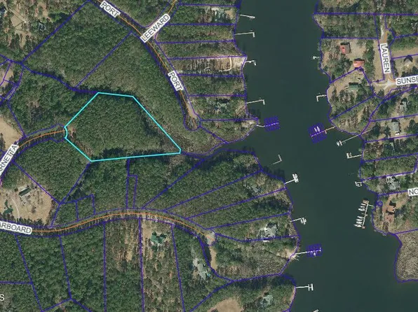 168 Arnetta Way N, Oriental, NC 28571