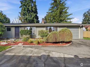 1329 N 183rd St, Seattle, WA 98133