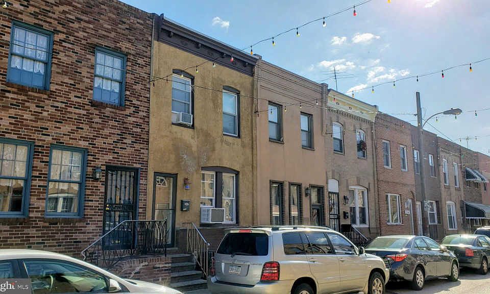 1st image of 2435 S Hutchinson St