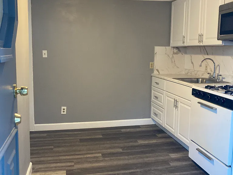 324 Granite St #C — Photo 2