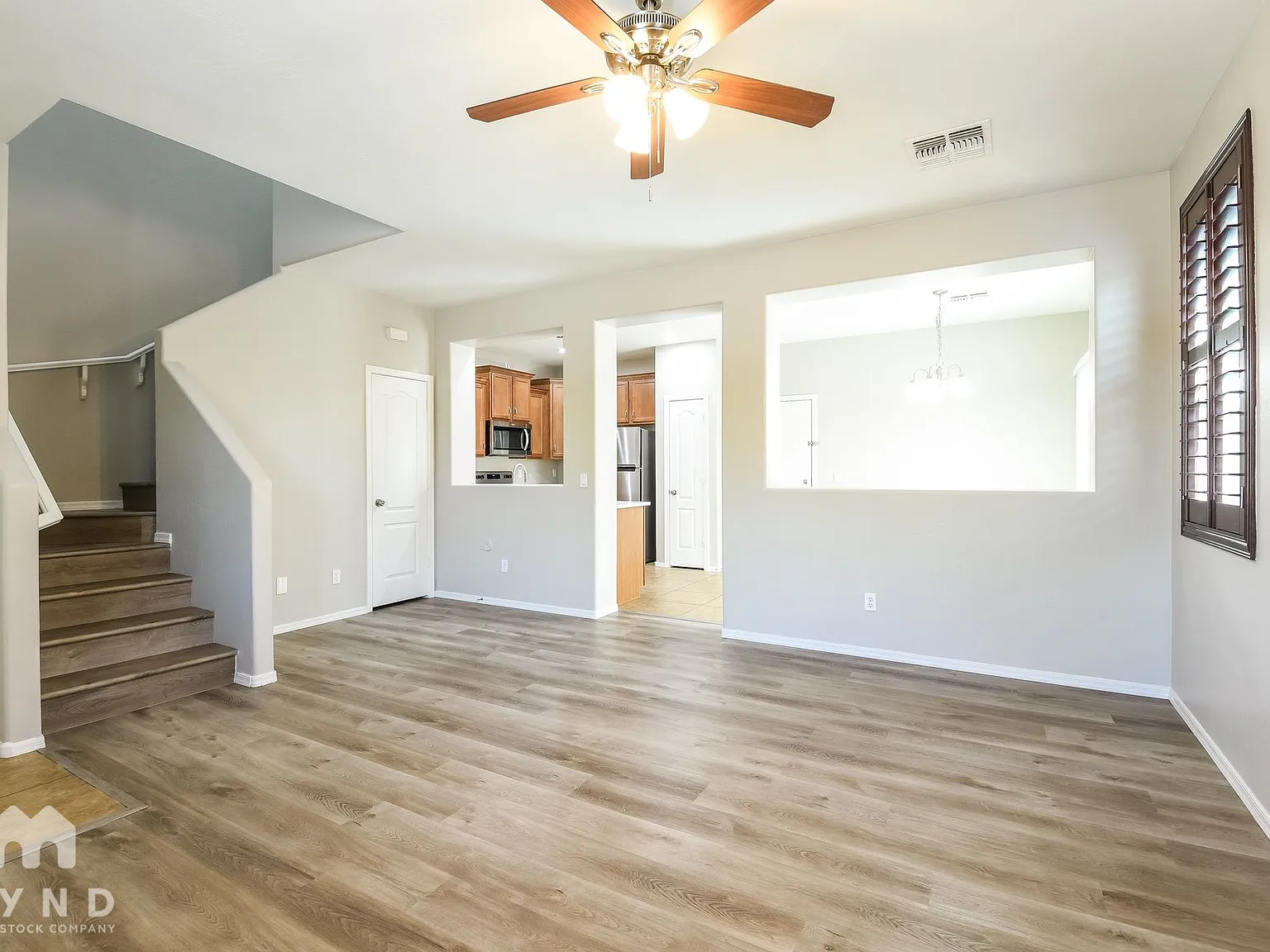 3 bed, 2.5 bath, 1573 sqft, $2,045 — Photo 4