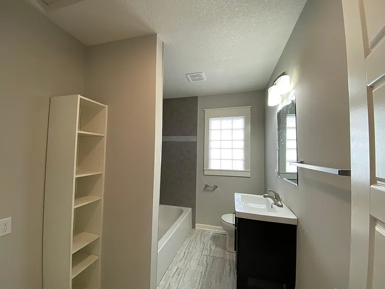 2109 Clay St — Photo 6