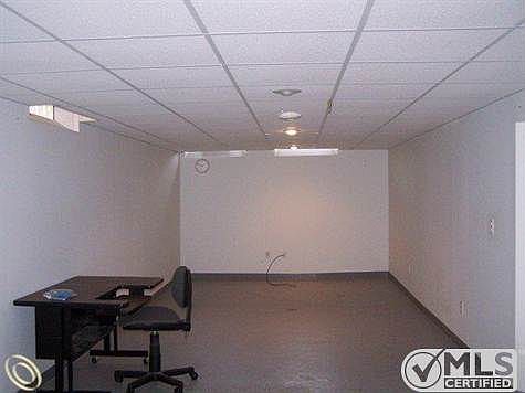 Beatrice 9062 Family Room.JPG