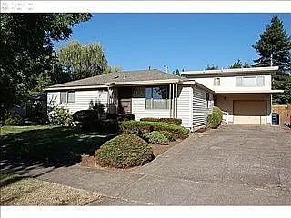 2131 Van Buren St photo 1