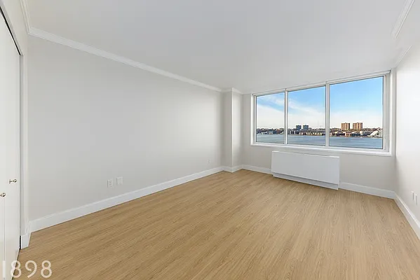 Rented by A&E Real Estate Management | media 20