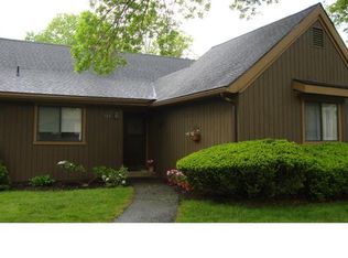52 Cedar Bark Ln #A, Stratford, CT 06614