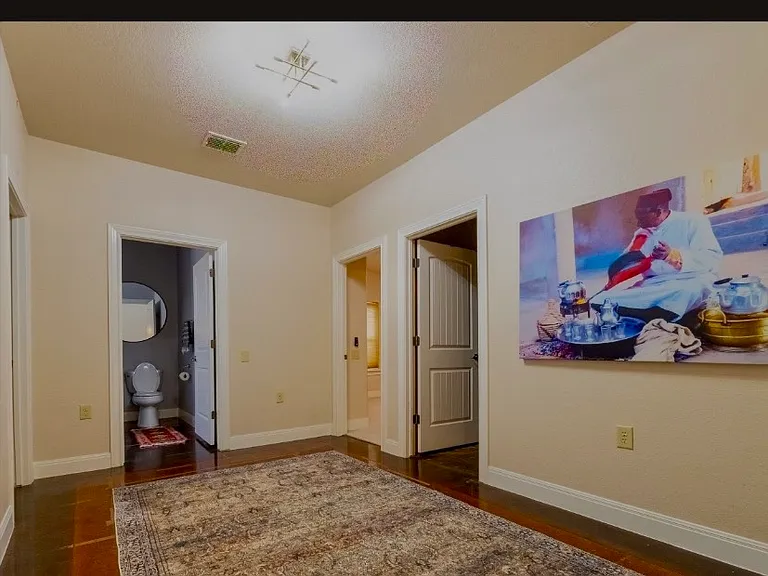 Blakeley Dr — Photo 8