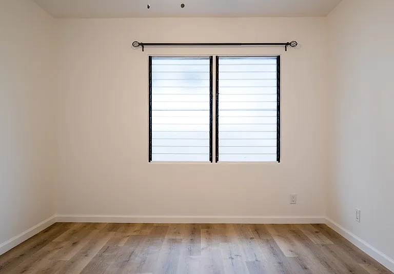 1508 Farrington St #B — Photo 15