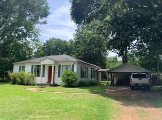 1704 Eastwood Rd, Natchez, MS 39120