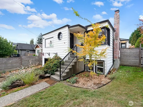 10205 35th Avenue SW, Seattle, WA 98146