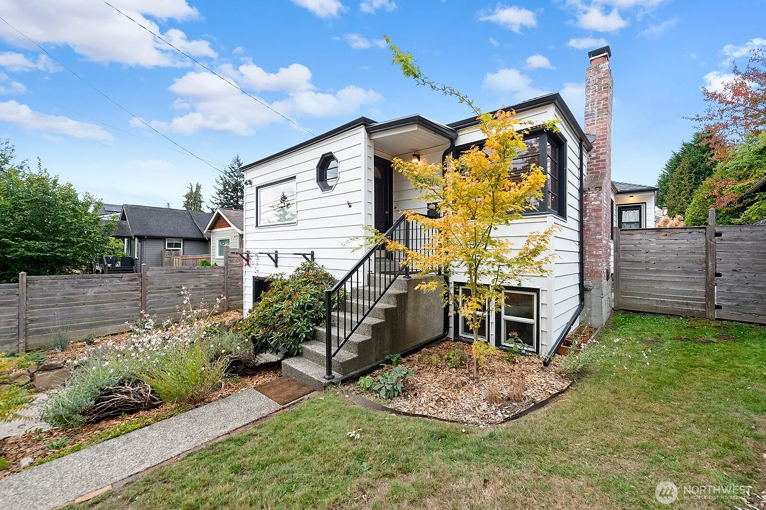 10205 35th Avenue SW photo 1