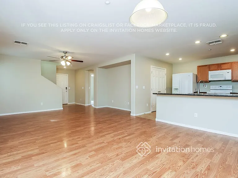 3839 E Kent Ave — Photo 6