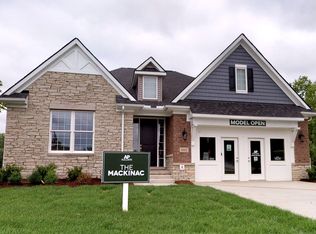 5802 Hartwick Dr, West Bloomfield, MI