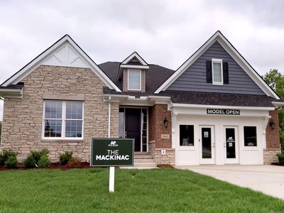 5802 Hartwick Dr, West Bloomfield, MI, 48324