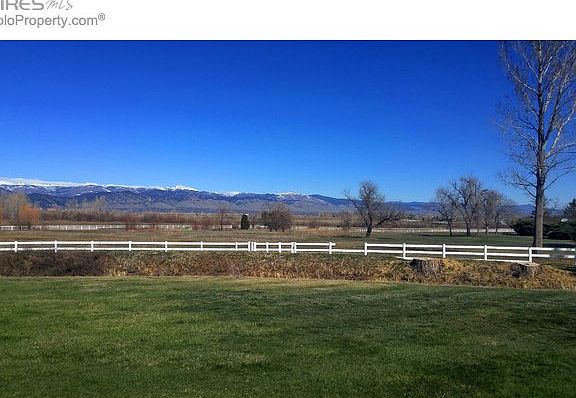 Unobstructed views to N.W.