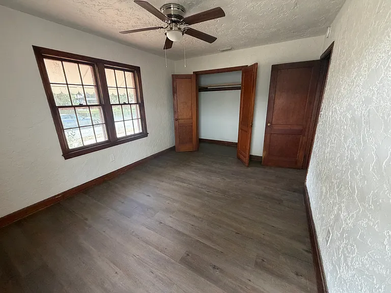 228 NW 4th Ave — Photo 14