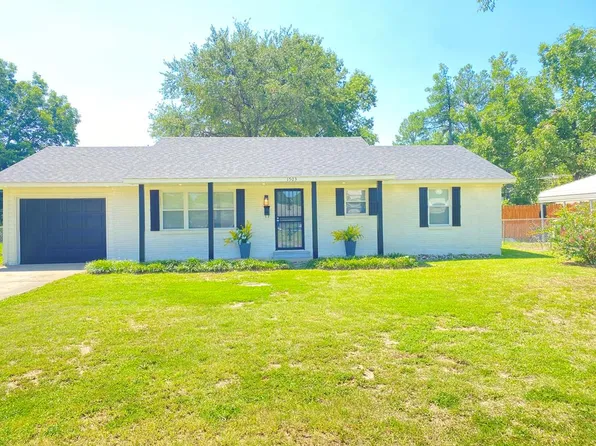 1503 E Barton Ave, West Memphis, AR 72301