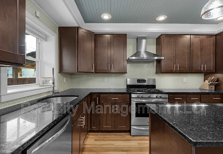 14 N Streeper St — Photo 5