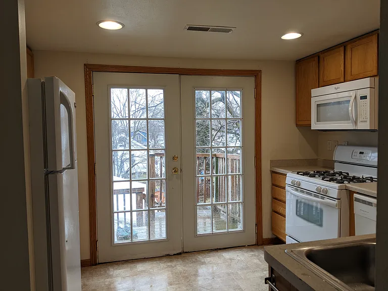 2518 E Johnson St #2 — Photo 30