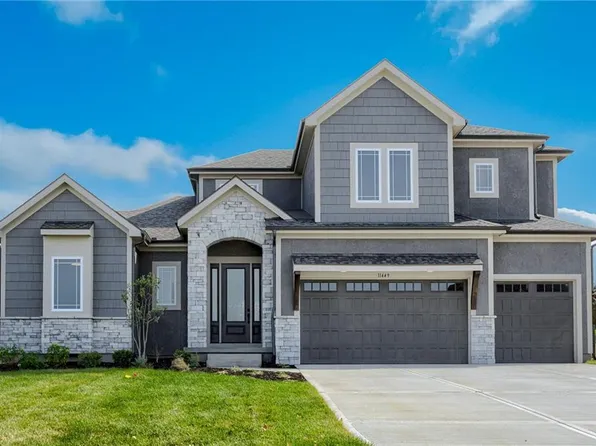 2416 W 179th St, Overland Park, KS 66085