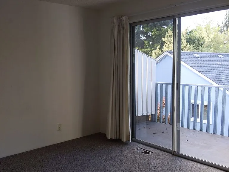 530 & 570 Cedar St #535 & 573 — Photo 11